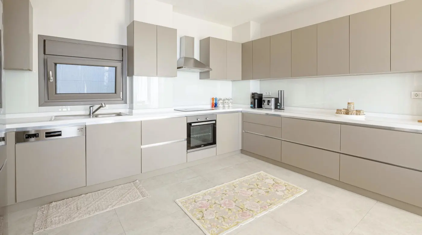 Modern kitchen